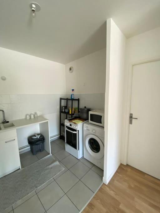 Grand Appartement Entier Situe A Aulnay-Sous-Bois Buitenkant foto