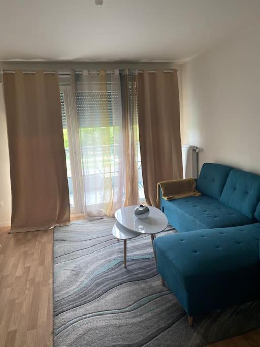 Grand Appartement Entier Situe A Aulnay-Sous-Bois Buitenkant foto