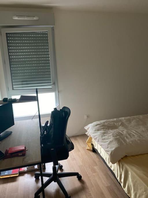 Grand Appartement Entier Situe A Aulnay-Sous-Bois Buitenkant foto